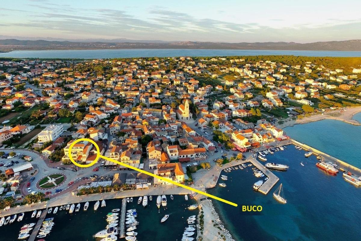Buco Seafront Apartments & Fastfood Pakoštane Exterior foto